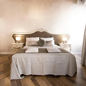bb-palazzo-fracassini.it-romehotels.com/